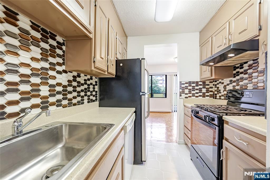 150 Overlook Avenue 6H