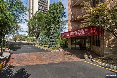 Photo of 1450 Palisade Ave #3M, Fort Lee, NJ 07024 (MLS # 25037649)