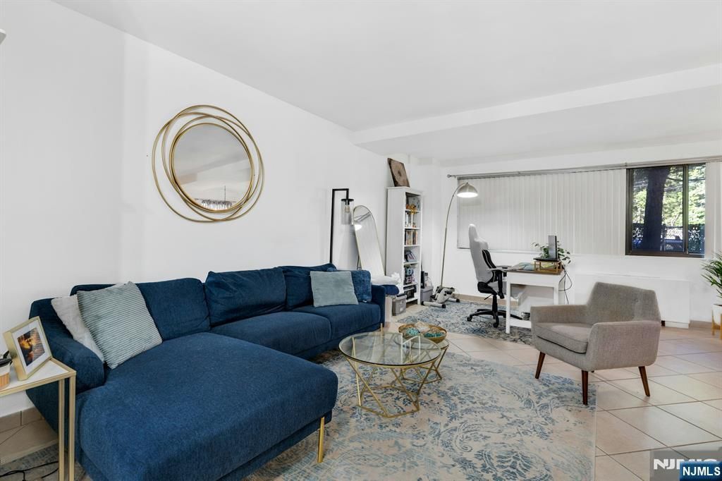 Photo of 1375 River #LG, Edgewater, NJ 07020 (MLS # 25034427)