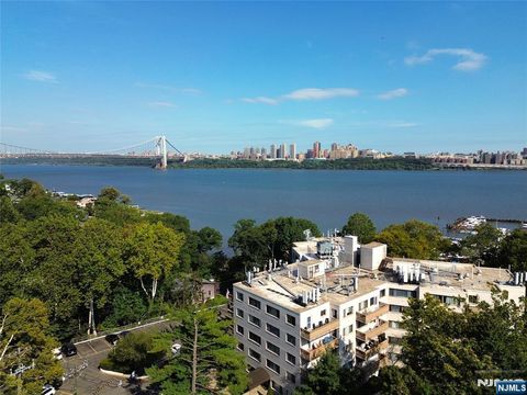 Photo of 1375 River #LG, Edgewater, NJ 07020 (MLS # 25034427)