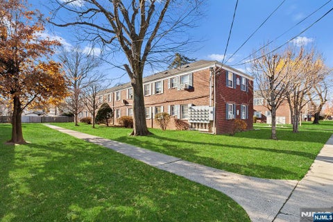 Photo of 28 Sheffield AVE #B2, Englewood, NJ 07631 (MLS # 26036572)