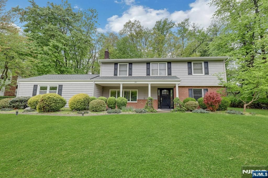Photo of 787 Winding Way, River Vale, NJ 07675 (MLS # 26015841)