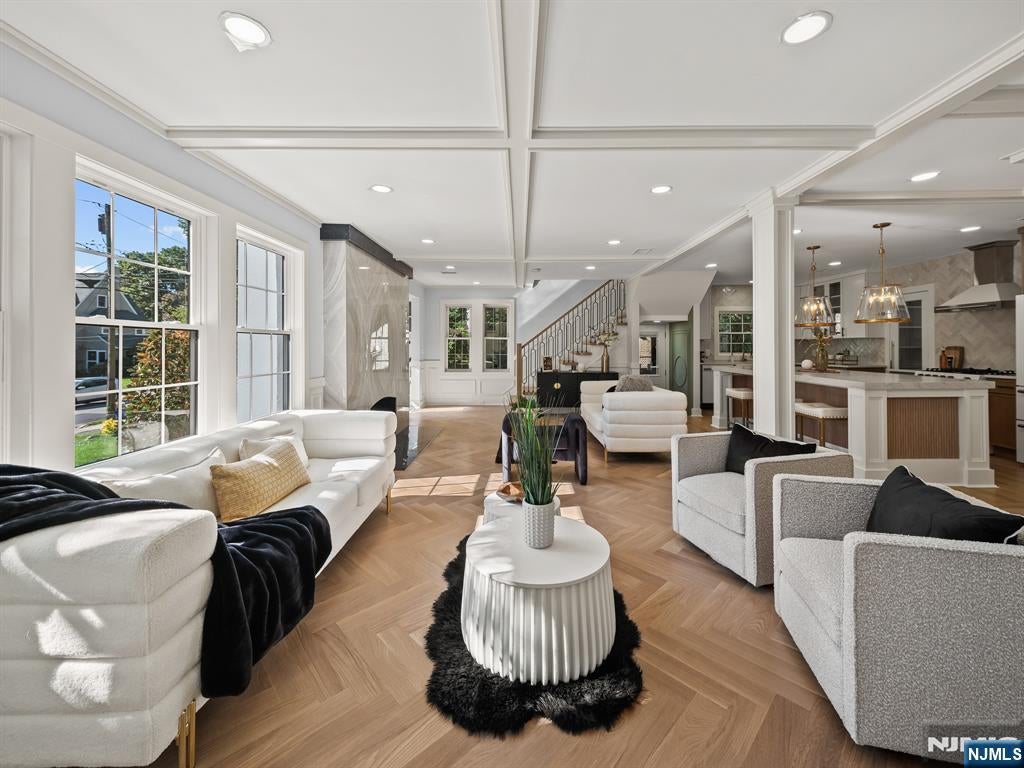 182 Gramercy Place