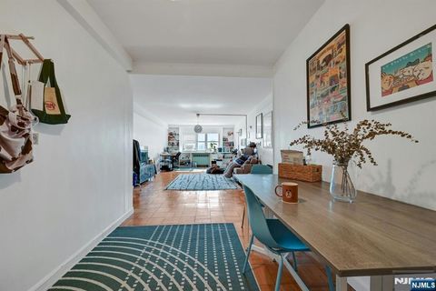 208 Anderson Street S5A Hackensack NJ 07601