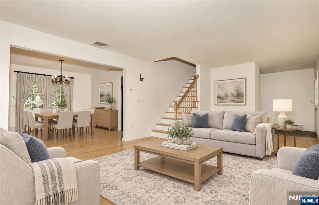 33 Hillside Avenue