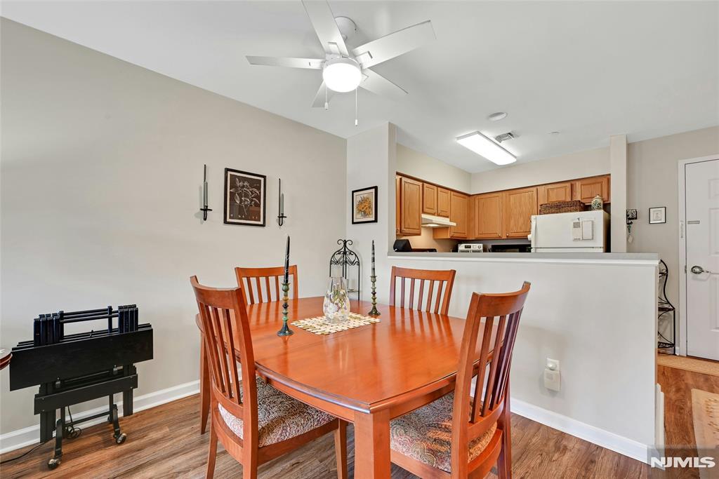 189 Forest Avenue 216