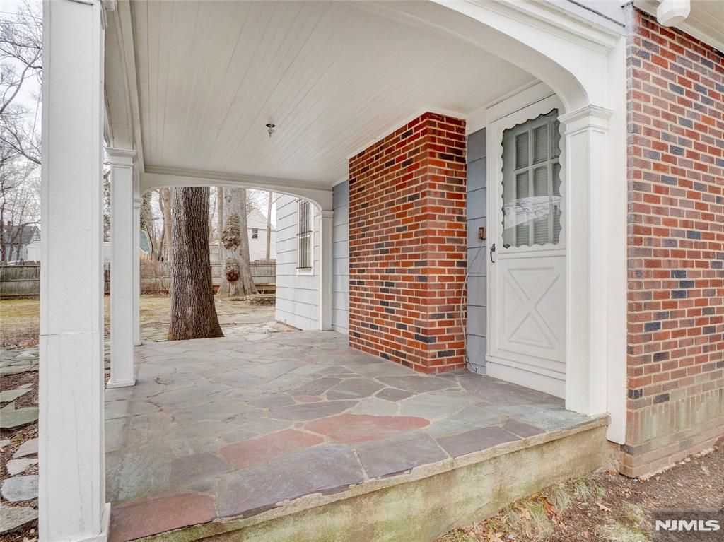 Photo of 21 Edgewood Road, East Orange, NJ 07017 (MLS # 26008484)