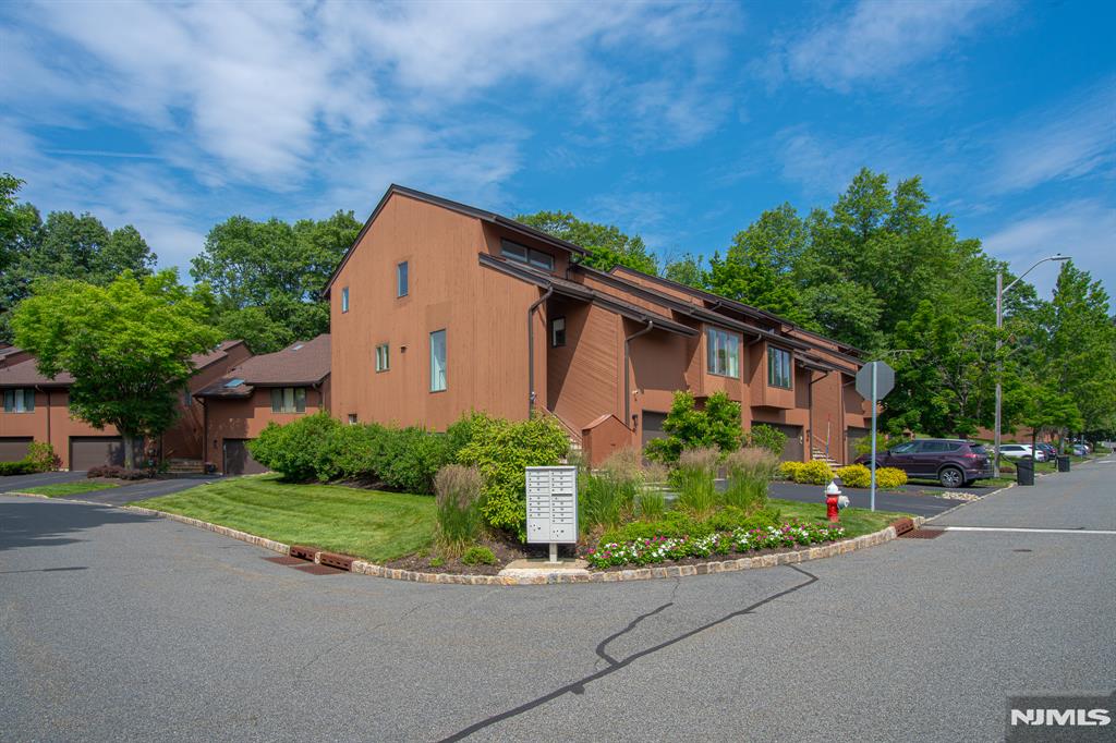 41 Sullivan Drive 4