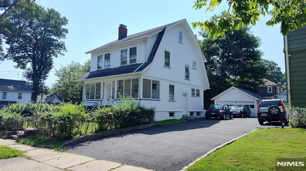 15 Howe Avenue