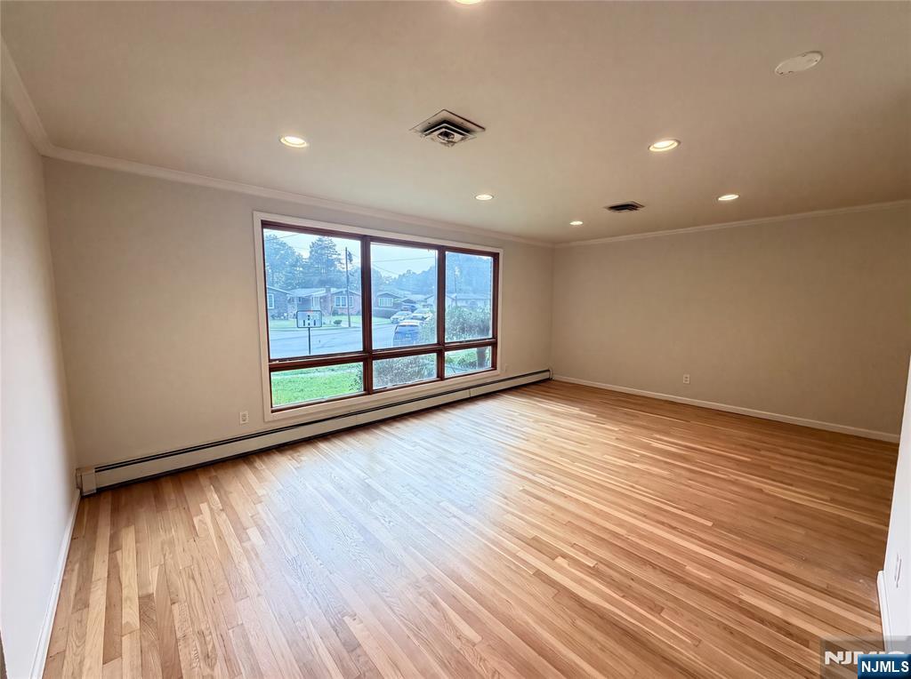 35 Dapp Court