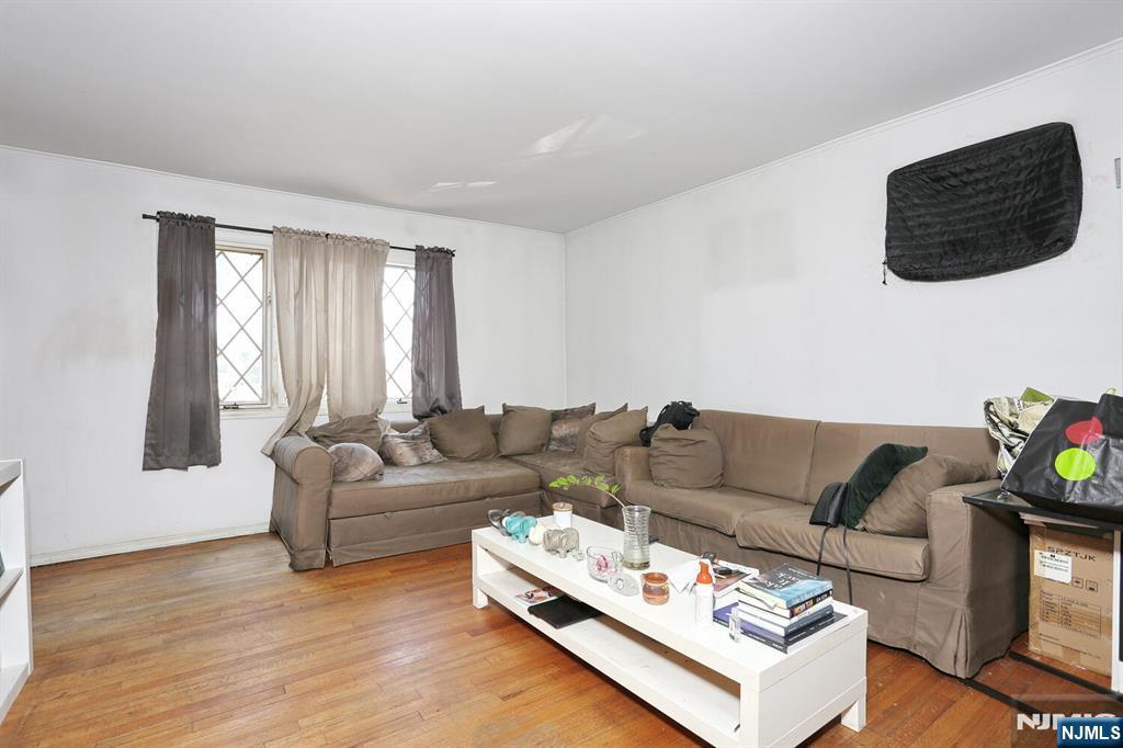 7 Macarthur Avenue