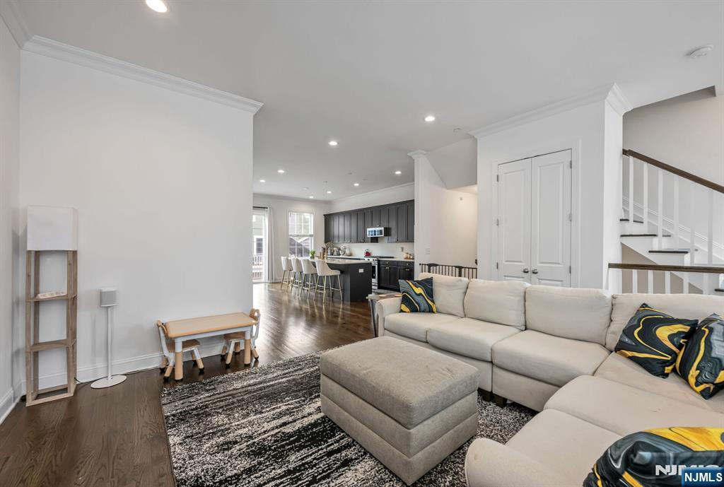 Homes for Sale in Northern NJ | ThisIsRiverEdge.com 68 Parkside Lane 68