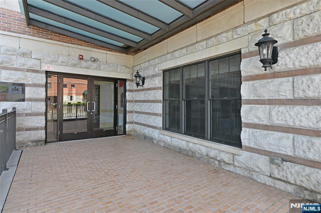 54 Polifly Road 304