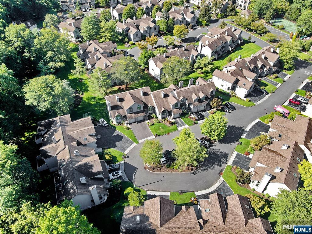 215 Beech Court T046