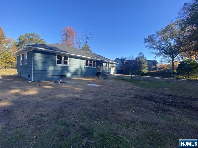 Rental Property at 167 Midwood Rd, Paramus, New Jersey - Bedrooms: 3 
Bathrooms: 2 
Rooms: 7  - $4,200 MO.