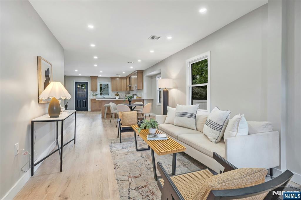 13-35 4th Street