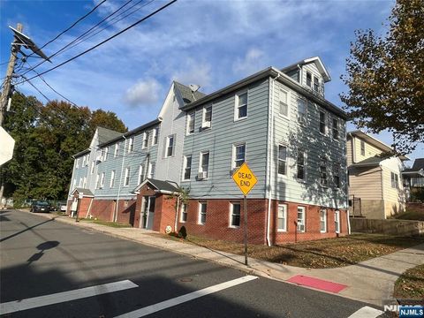 Photo of 407 Kingsland Ave #5, Lyndhurst, NJ 07071 (MLS # 25038572) Photo of 407 Kingsland Ave #5, Lyndhurst, NJ 07071 (MLS # 25038572)