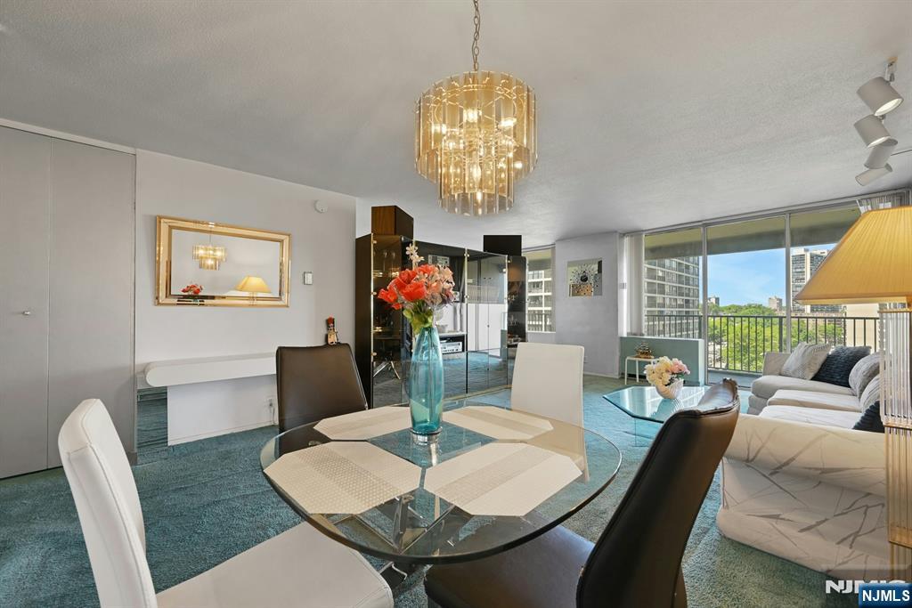 5 Horizon Road 807