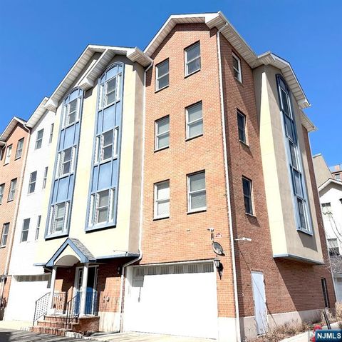 Photo of 620 38th Street #604, Union City, NJ 07087 (MLS # 26010432)