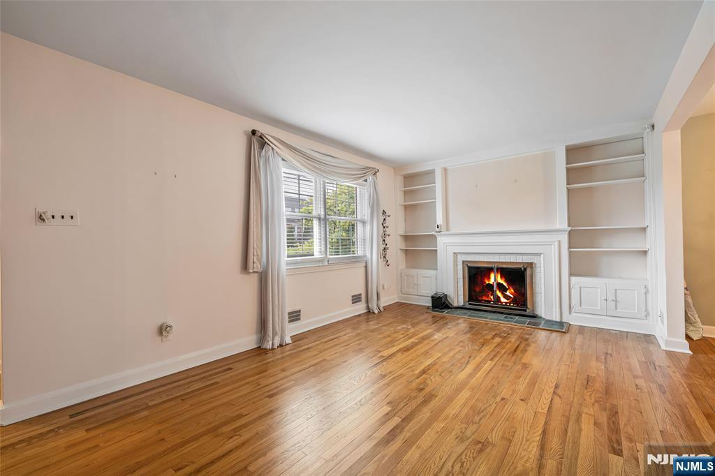 26 Fischer Avenue