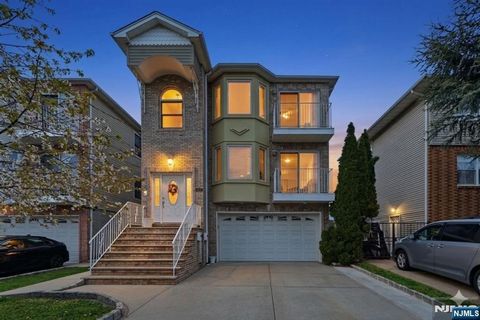 Photo of 433 Linden Ave, Elizabeth, NJ 07202 (MLS # 26012976)