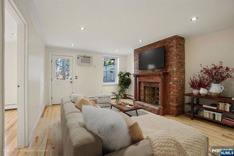 124 Mercer Street 2 Jersey City NJ 07302