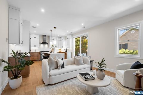 Photo of 94 W Main Street, Ramsey, NJ 07446 (MLS # 25038941)