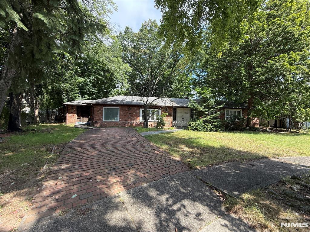 Homes for Sale in Northern NJ | ThisIsRiverEdge.com 380 5th Court