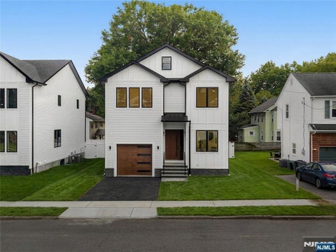 Photo of 161 Palisade Avenue, Emerson, NJ 07630 (MLS # 26034503)
