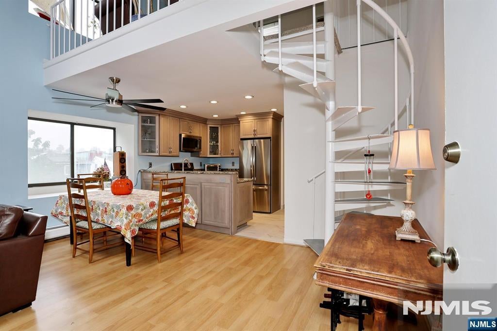 602 West Ridge Mews 602