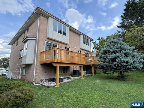 52 Henry Avenue Palisades Park NJ 07650
