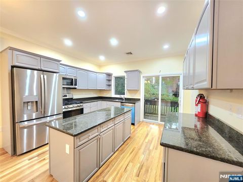 717 Kingsland Avenue 1st FL Ridgefield NJ 07657