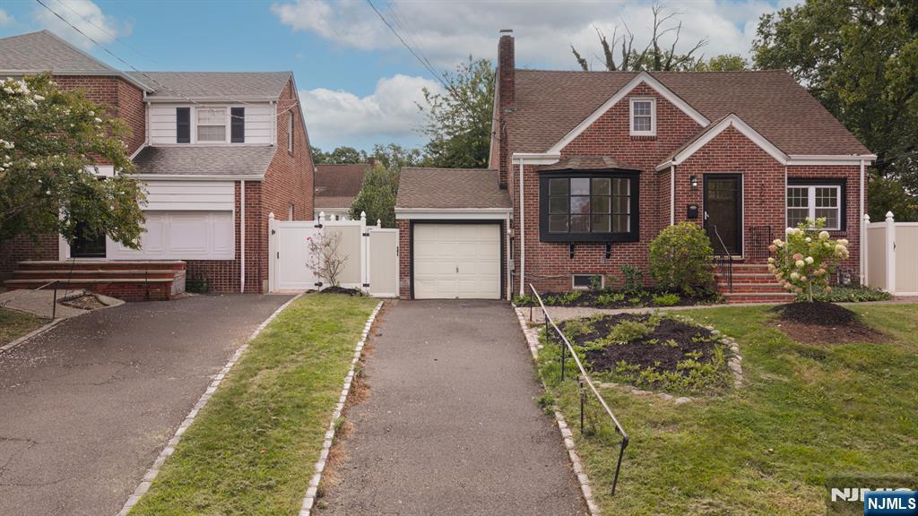 303 Huntington Road