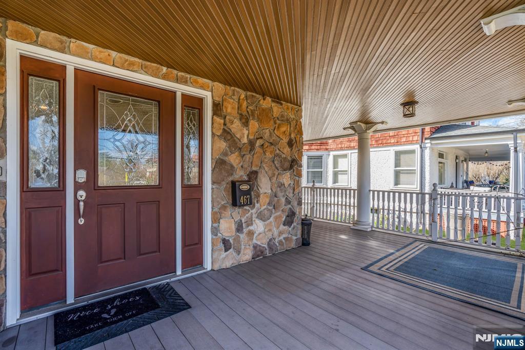 Photo of 467 Summit AVE, Hackensack, NJ 07601 (MLS # 26021913)