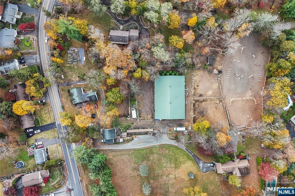 695 Ramapo Valley Road