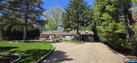 Photo of 457 Summit St, Norwood, NJ 07648 (MLS # 26005328)