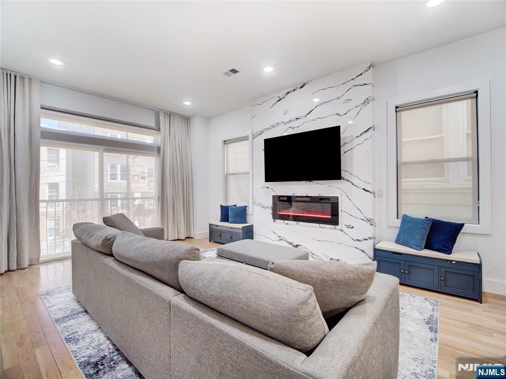 231 Clinton Avenue 2