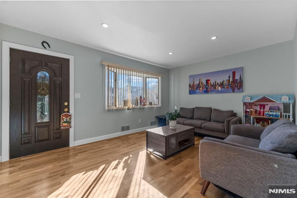 Photo of 22 Runyon Road, Clifton, NJ 07013 (MLS # 26018609)