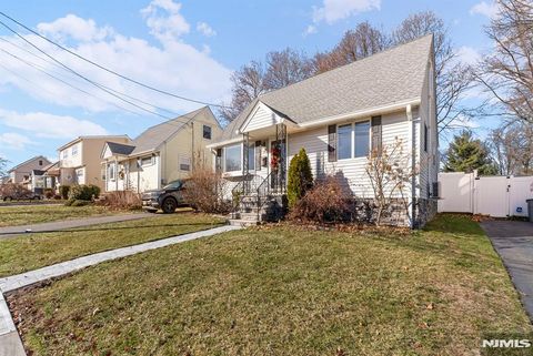 Photo of 22 Runyon Road, Clifton, NJ 07013 (MLS # 26018609)
