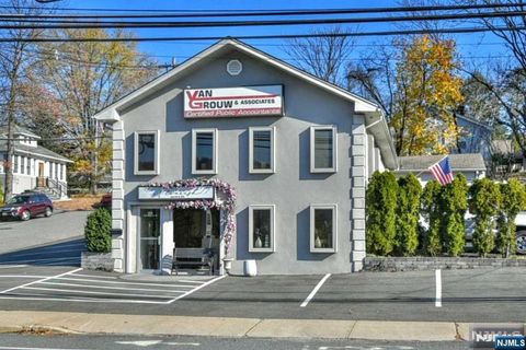 Photo of 552 High Mountain Road #Suite 3, North Haledon, NJ 07508 (MLS # 25026927)