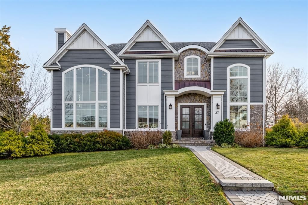 Photo of 37 Glenfair Road, Glen Rock, NJ 07452 (MLS # 25040027)