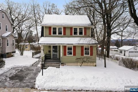 46 Payne Avenue Midland Park NJ 07432