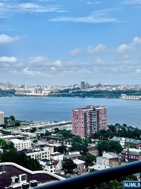 100 Carlyle Drive 9AS