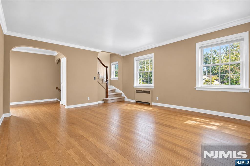 185 E Palisade Avenue D11B