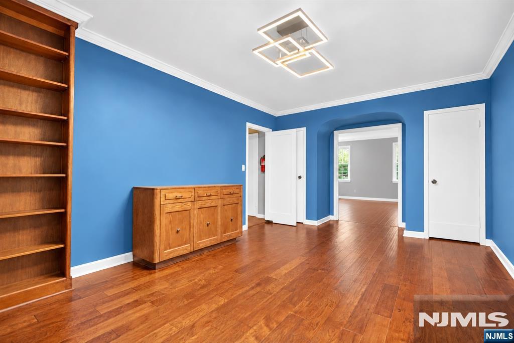 185 E Palisade Avenue D11B