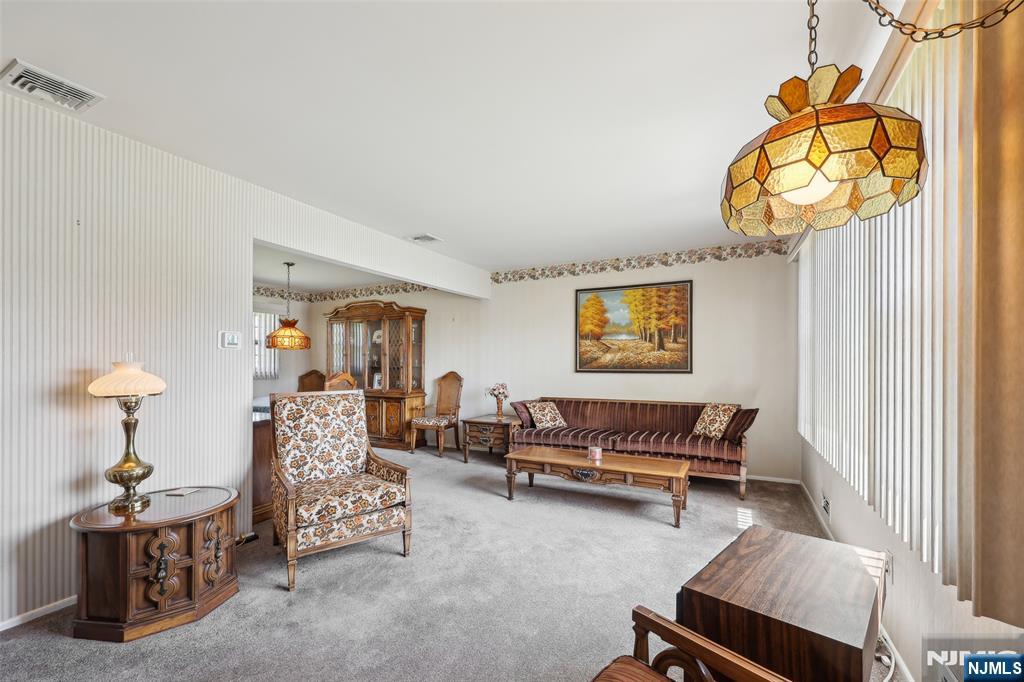 395 Van Luyn Terrace