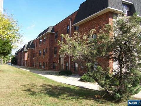 Photo of 278 Main St #F4, Little Ferry, NJ 07643 (MLS # 26032114)