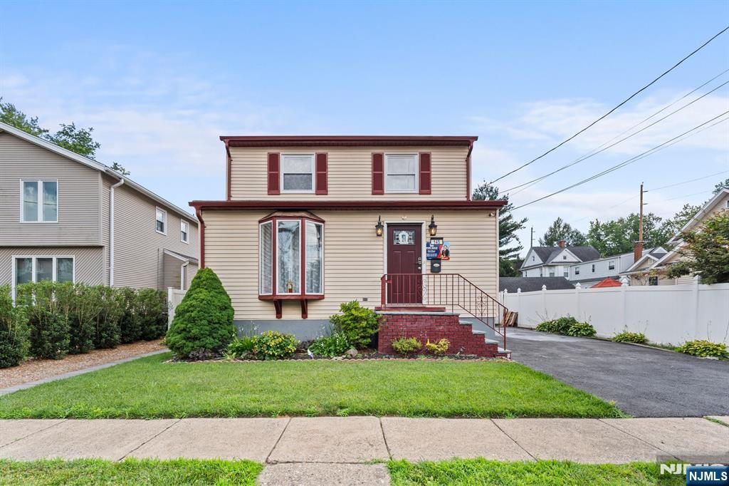 145 Niagara Street