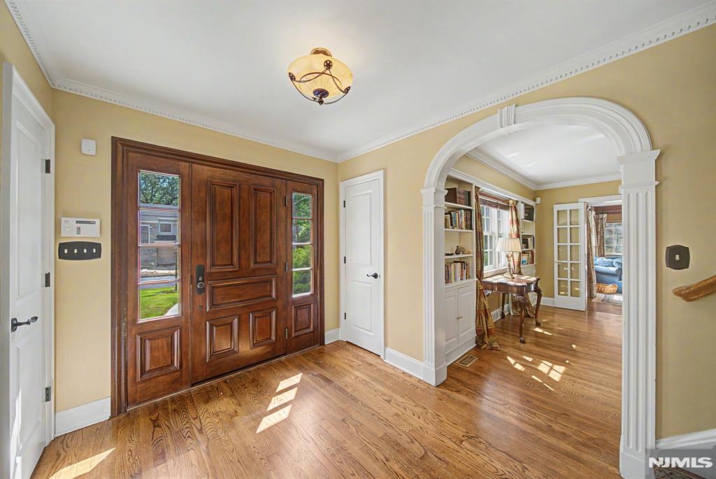 9 Woodland Park Drive