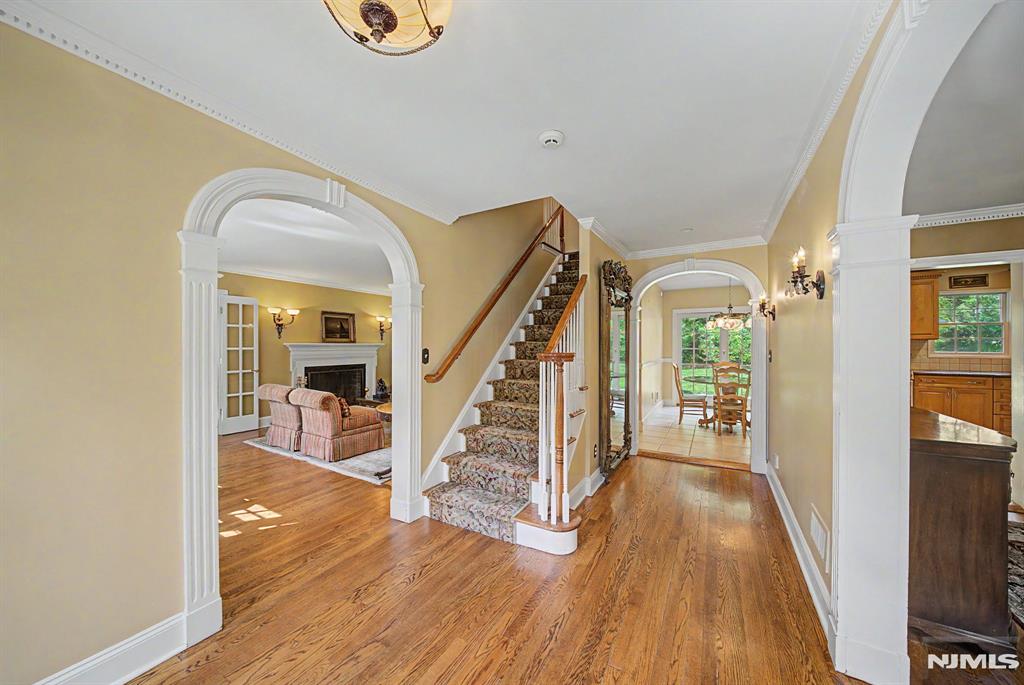 9 Woodland Park Drive